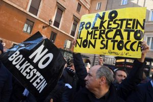 Risultati immagini per proteste taxi