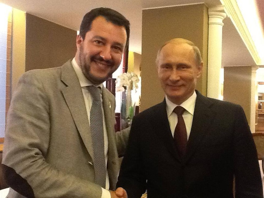 Risultati immagini per salvini russia